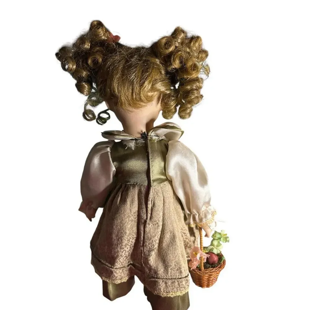 porcelain doll vintage 15” sandy brown hair